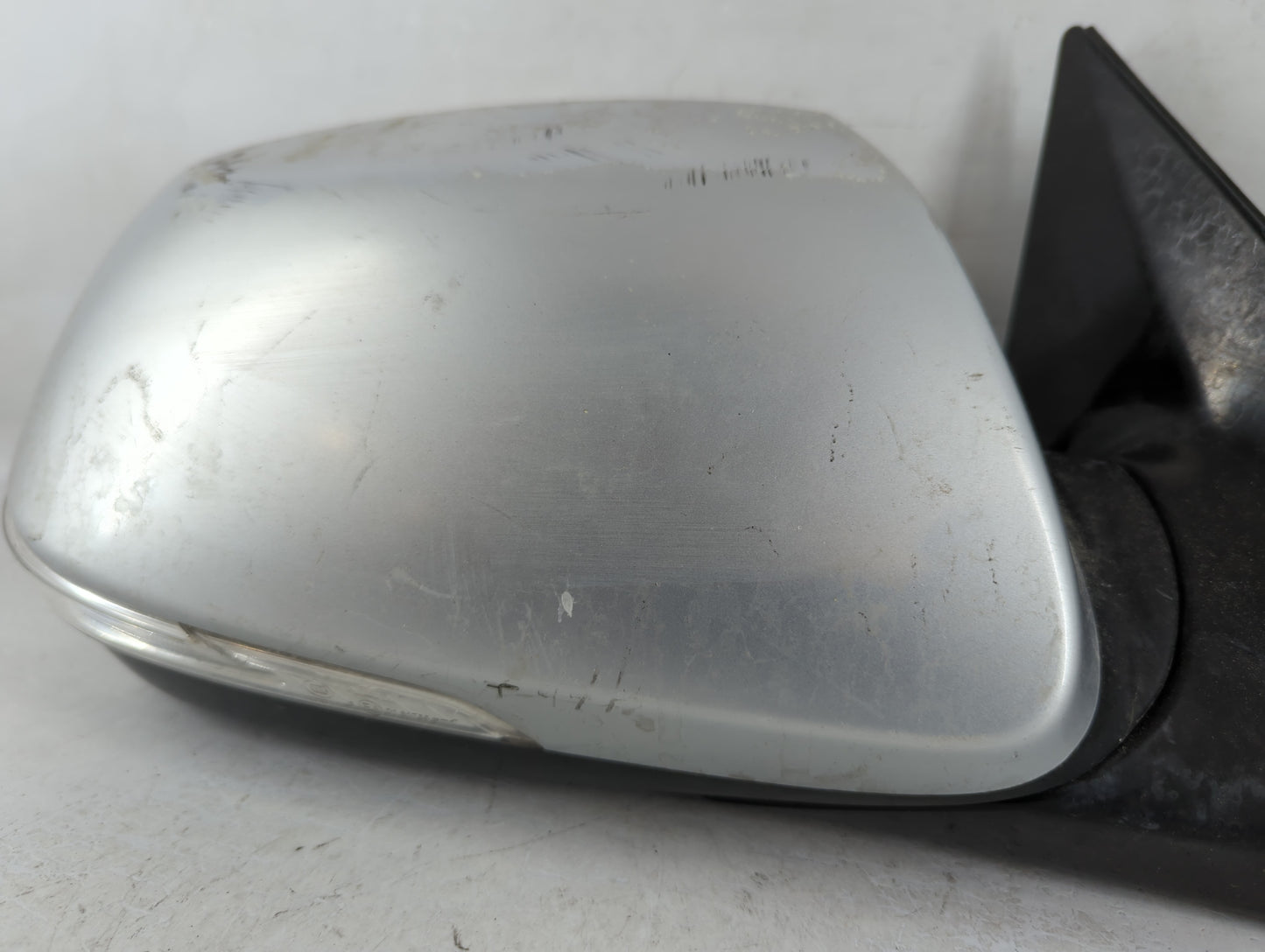 2013-2016 Hyundai Santa Fe Passenger Side View Mirror - Right Door Mirror OEM Used - Oemusedautoparts1.com