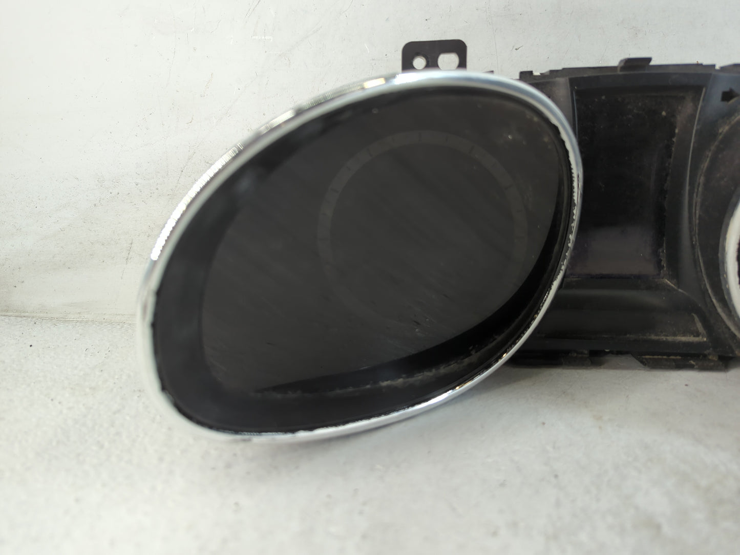 2014 Hyundai Santa Fe Instrument Cluster Speedometer Gauges P/N:1002-791700H 94011-B8051 Fits OEM Used Auto Parts - Oemuseda