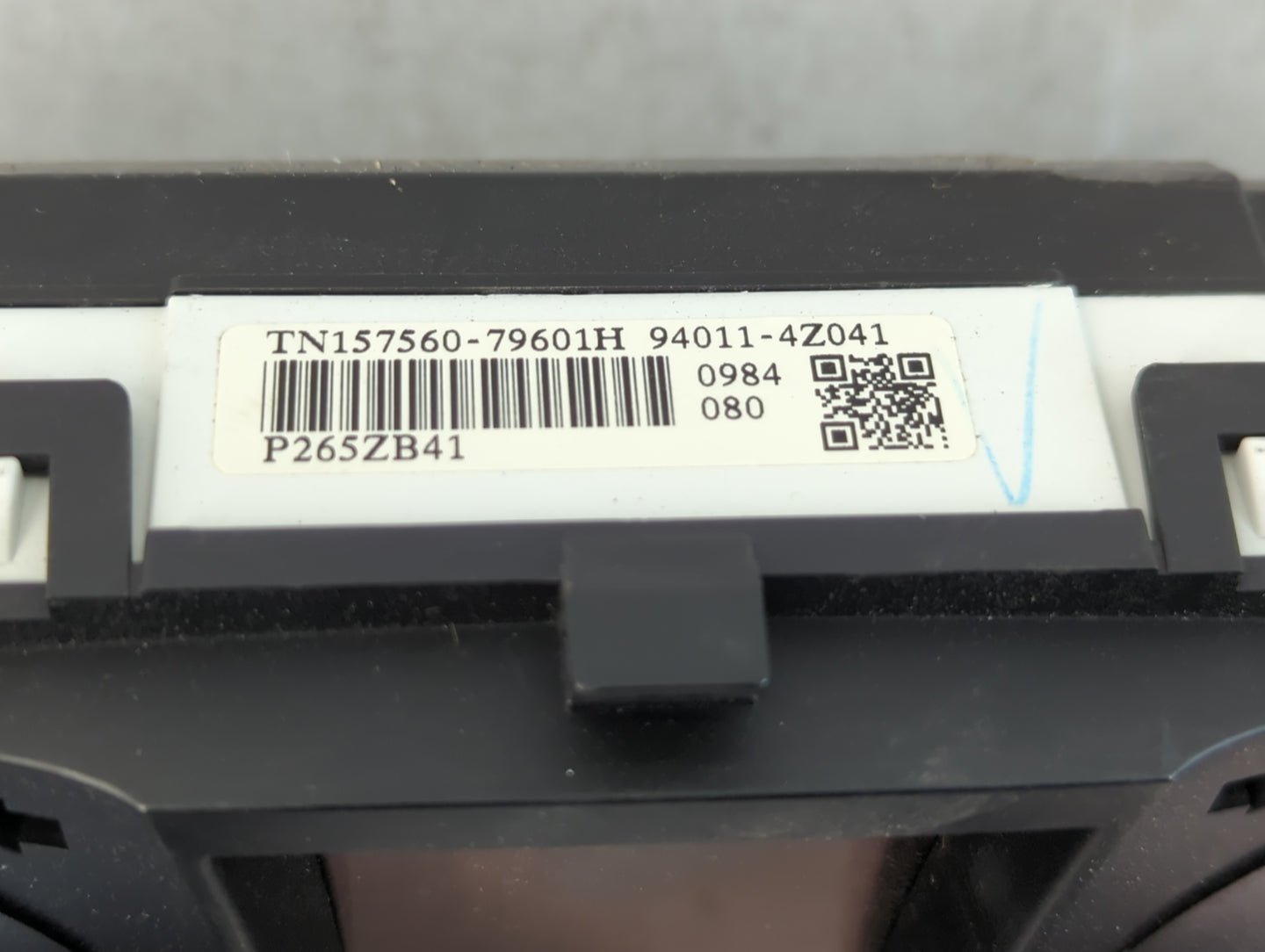 2013-2014 Hyundai Santa Fe Instrument Cluster Speedometer Gauges P/N:94011-4Z041 P265ZB41 Fits Fits 2013 2014 OEM Used Auto 