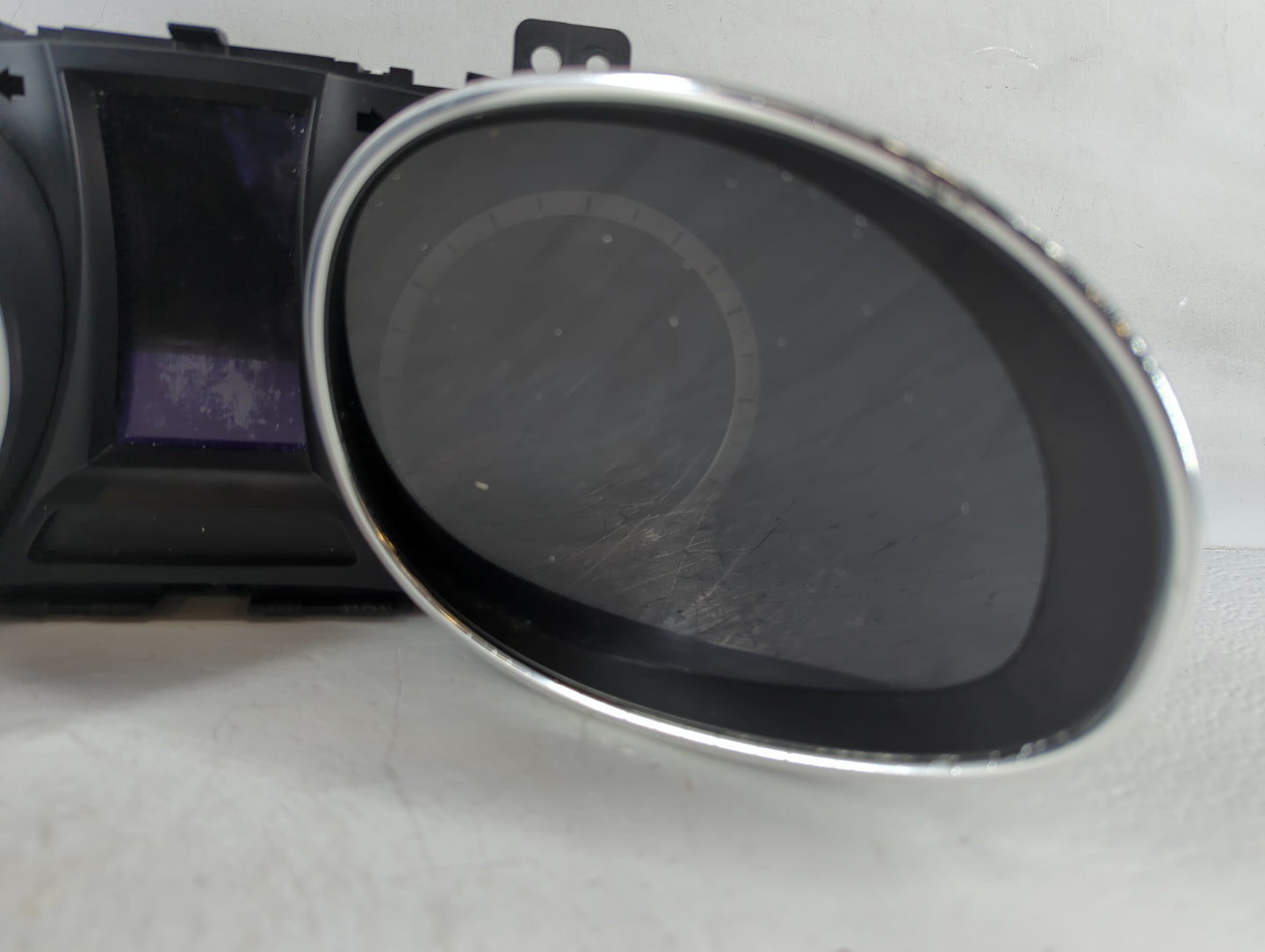 2013-2014 Hyundai Santa Fe Instrument Cluster Speedometer Gauges P/N:94011-4Z031 TN157560-79501H Fits Fits 2013 2014 OEM Use