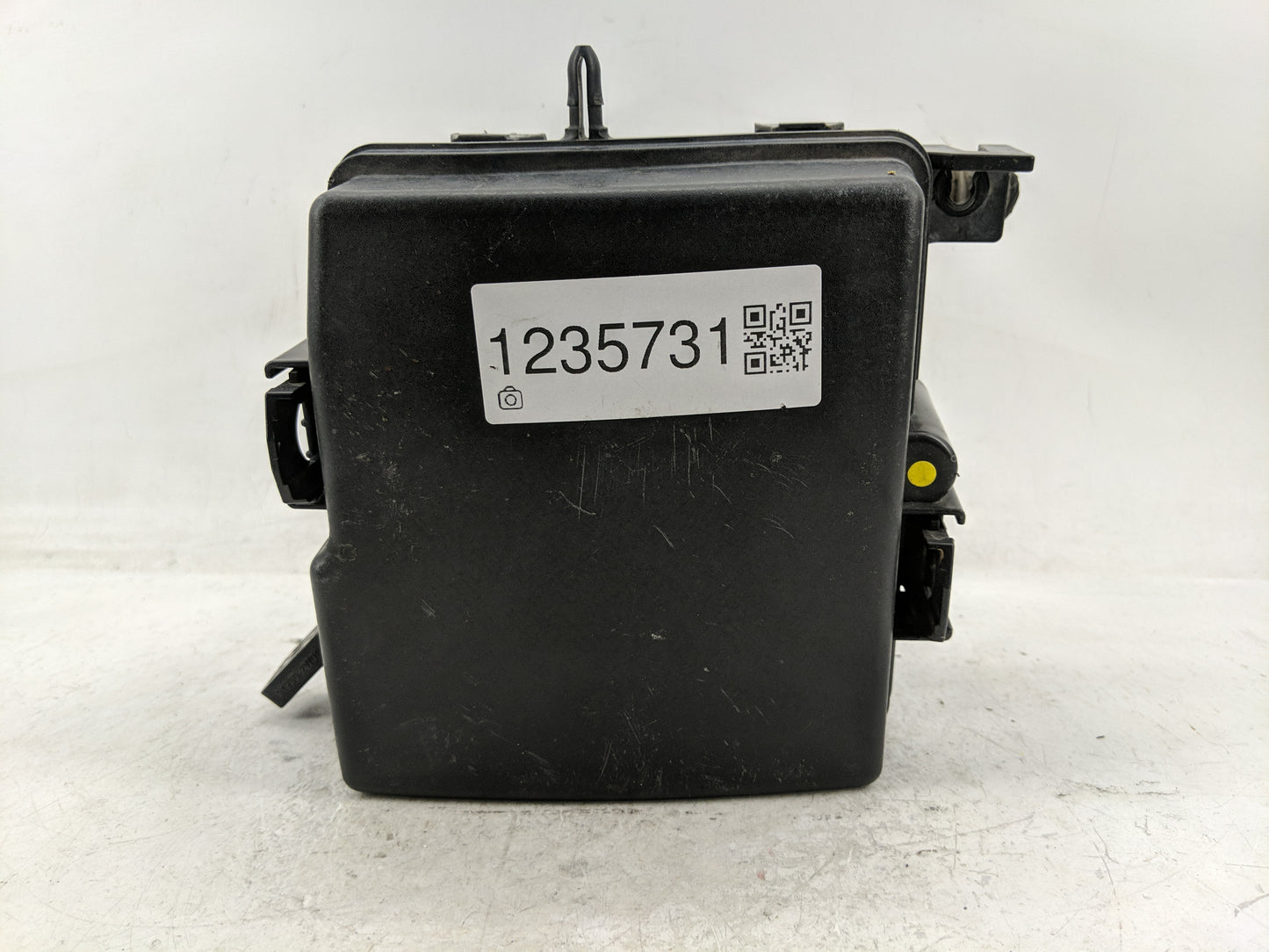 2014 Hyundai Santa Fe Sport Fusebox Fuse Box Panel Relay Module P/N:VS912004Z150ZA Fits OEM Used Auto Parts - Oemusedautopar