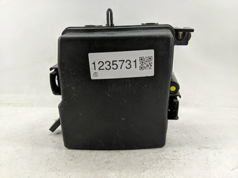 compare product 2014 Hyundai Santa Fe Sport Fusebox Fuse Box Panel Relay Module P/N:VS912004Z150ZA Fits OEM Used Auto Parts