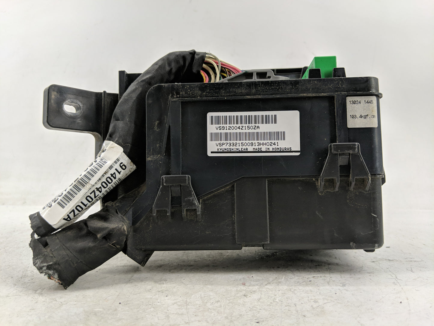 2014 Hyundai Santa Fe Sport Fusebox Fuse Box Panel Relay Module P/N:VS912004Z150ZA Fits OEM Used Auto Parts - Oemusedautopar