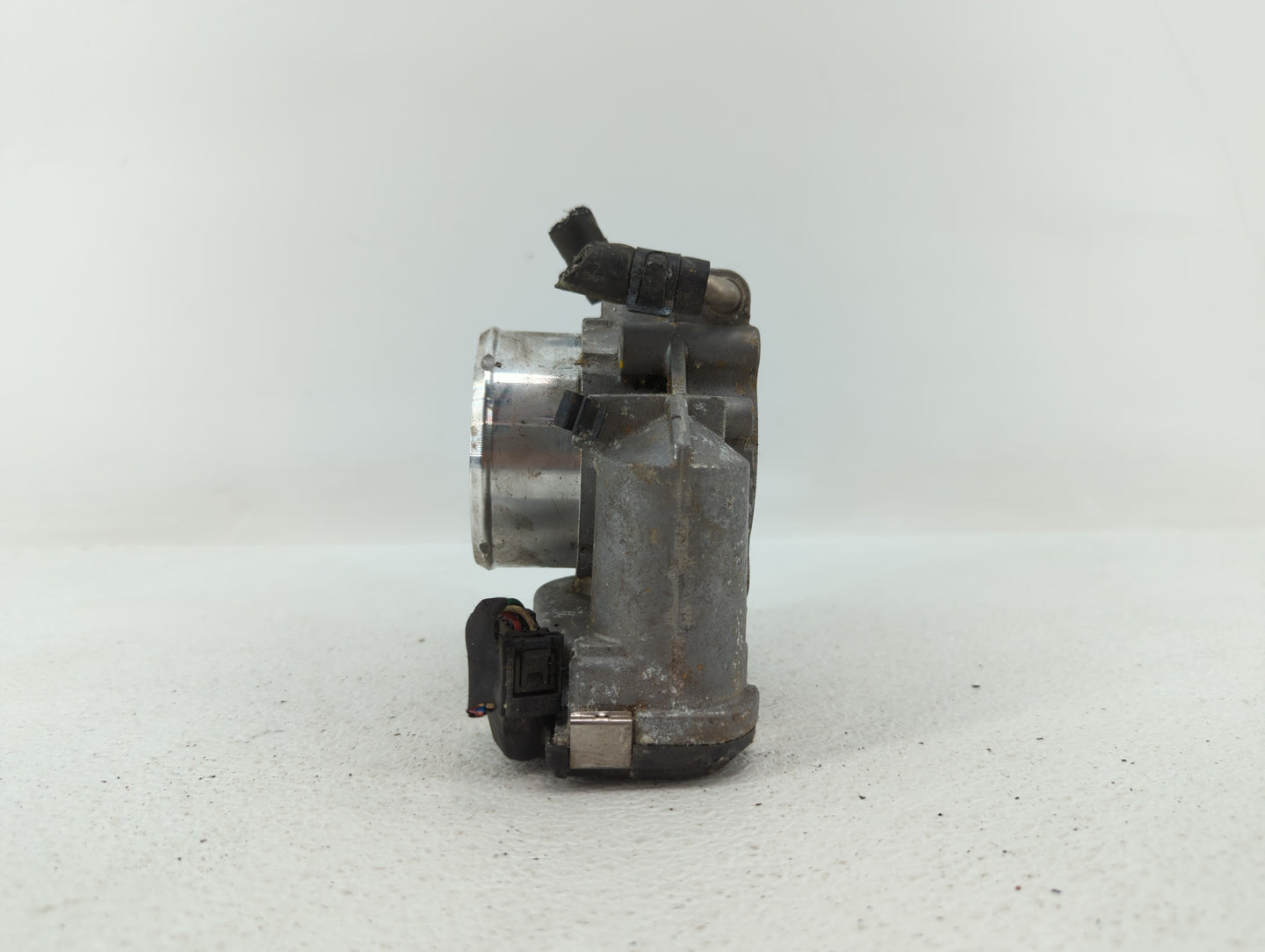 2014 Hyundai Santa Fe Sport Throttle Body P/N:904501 0001 35100-2G700 Fits Fits 2011 2012 2013 2015 2016 OEM Used Auto Parts