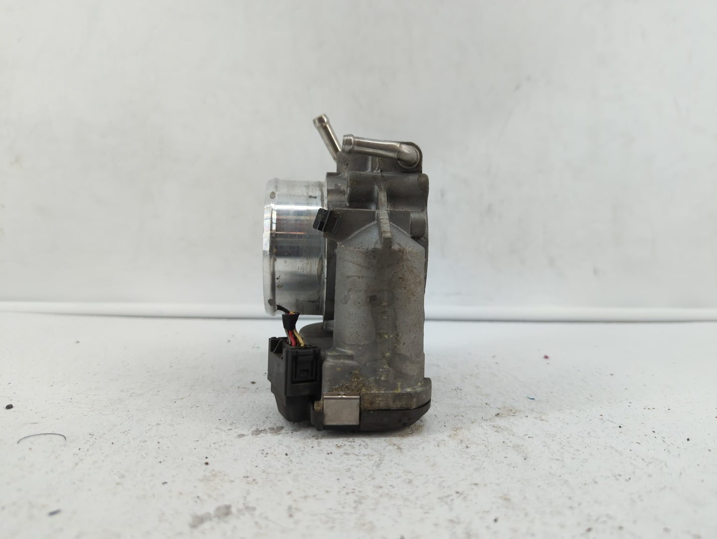 2014 Hyundai Santa Fe Sport Throttle Body P/N:904501 0001 35100-2G700 Fits Fits 2011 2012 2013 2015 2016 OEM Used Auto Parts