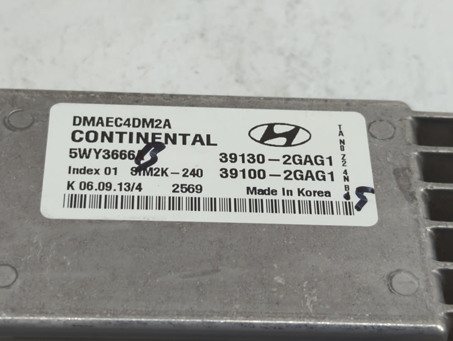 2014 Hyundai Santa Fe Sport PCM Engine Control Computer ECU ECM PCU OEM P/N:39130-2GAG5 39130-2GAG1, 39100-2GAG1, 39130-2GAG