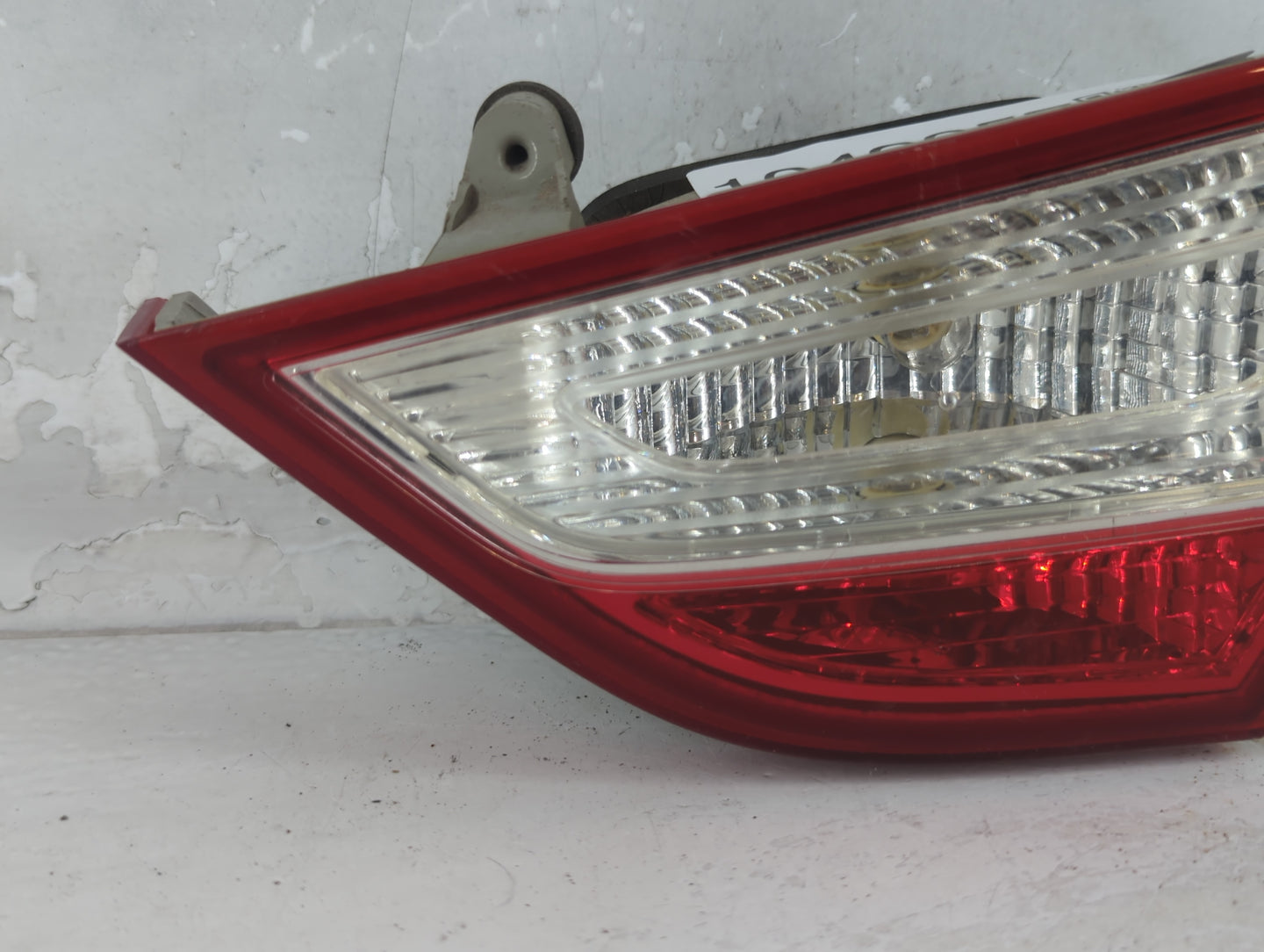 2011-2014 Hyundai Sonata Tail Light Assembly Passenger Right OEM P/N:92404-3Q Fits Fits 2011 2012 2013 2014 OEM Used Auto Pa