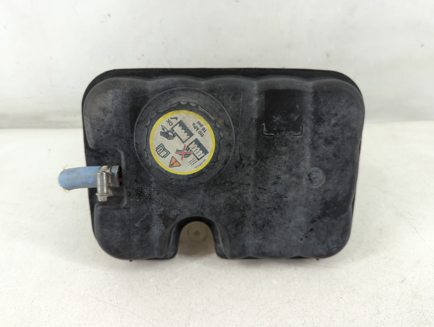 2011-2015 Hyundai Sonata Windshield Washer Fluid Reservoir Bottle Oem - Oemusedautoparts1.com