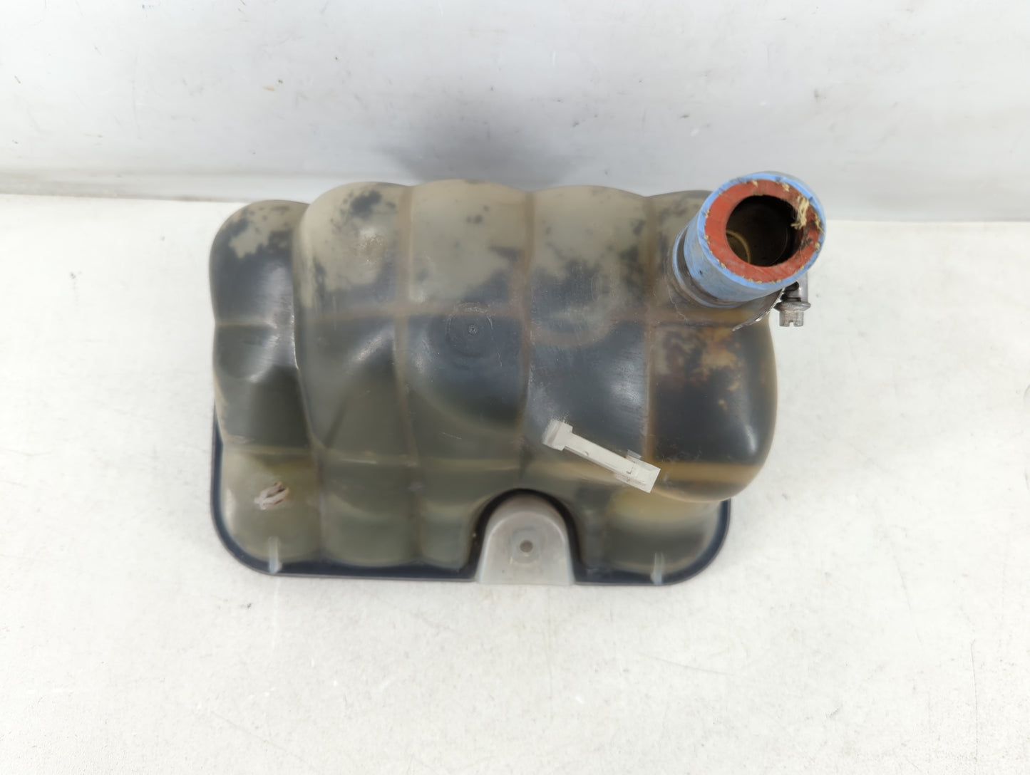 2011-2015 Hyundai Sonata Windshield Washer Fluid Reservoir Bottle Oem - Oemusedautoparts1.com