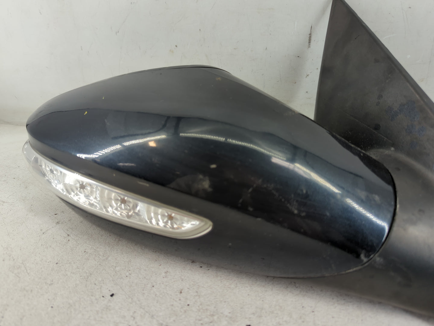 2011-2014 Hyundai Sonata Passenger Side View Mirror - Right Door Mirror OEM Used - Oemusedautoparts1.com