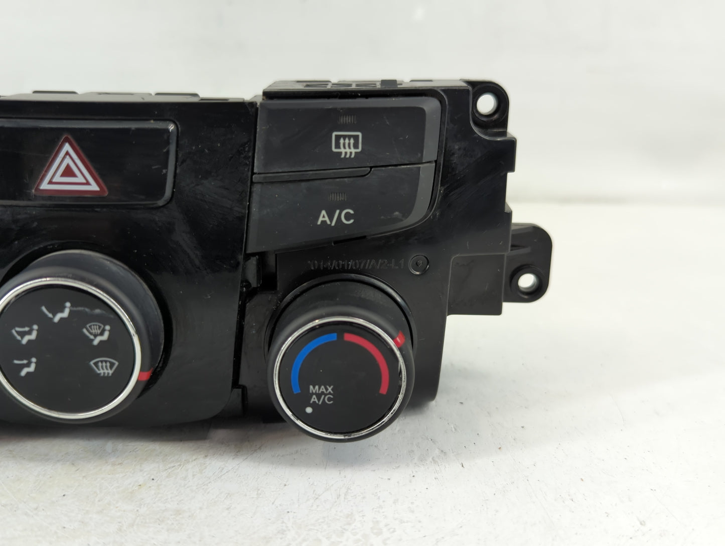 2014 Hyundai Sonata Climate Control Module Temperature AC/Heater Replacement Fits OEM Used Auto Parts - Oemusedautoparts1.co
