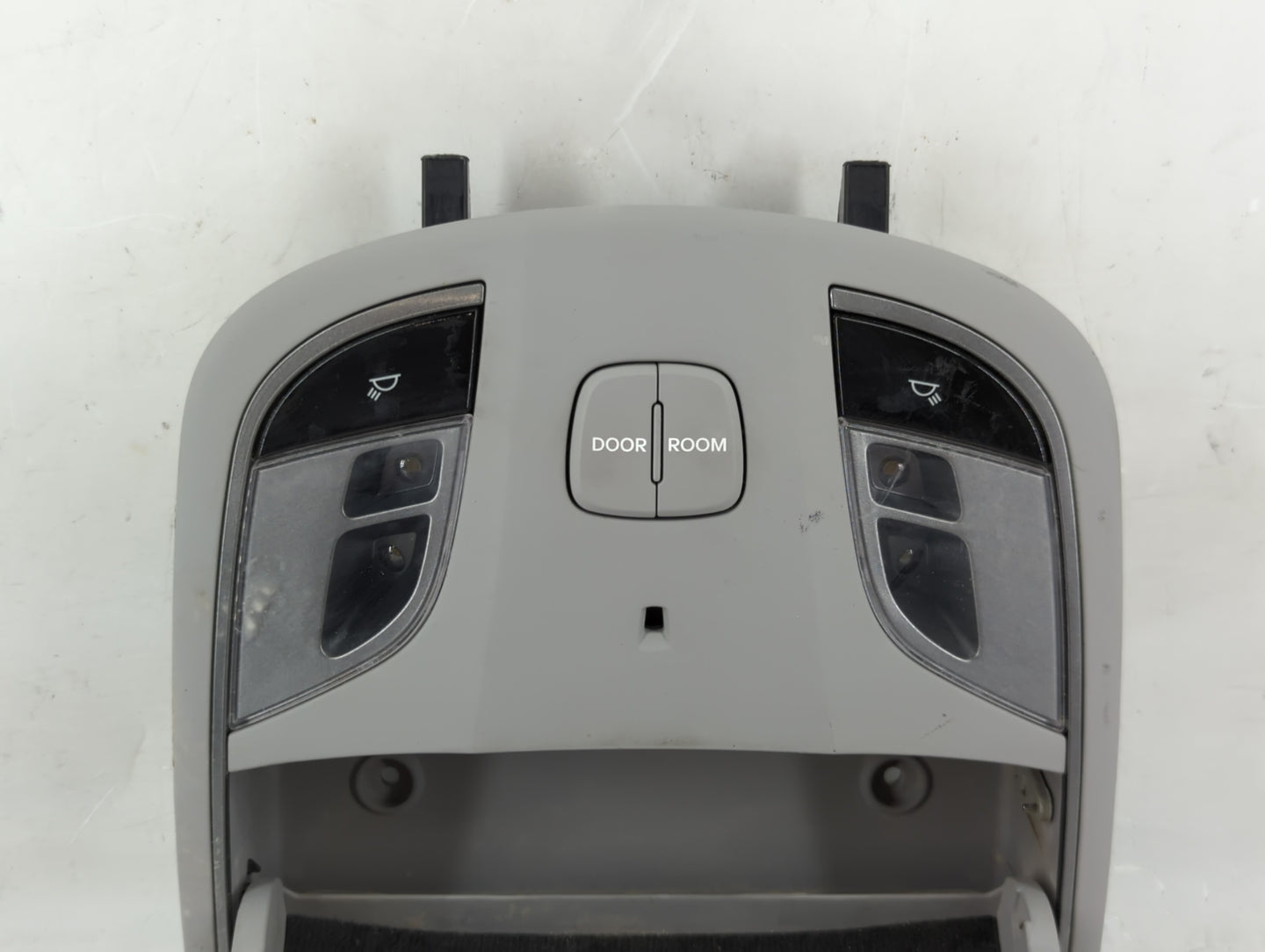 2011-2015 Hyundai Sonata Overhead Roof Console 1118440 - Oemusedautoparts1.com