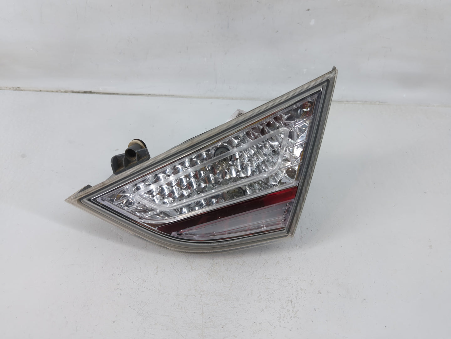 2011-2015 Hyundai Sonata Tail Light Assembly Passenger Right OEM P/N:92404-3S2 Fits Fits 2011 2012 2013 2014 2015 OEM Used A