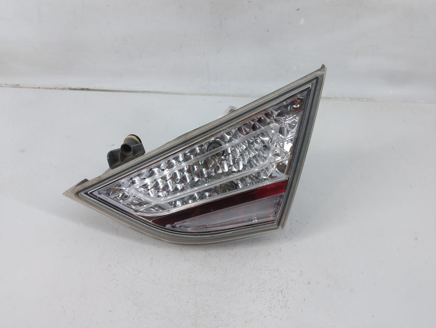 2011-2015 Hyundai Sonata Tail Light Assembly Passenger Right OEM P/N:92404-3S2 Fits Fits 2011 2012 2013 2014 2015 OEM Used A