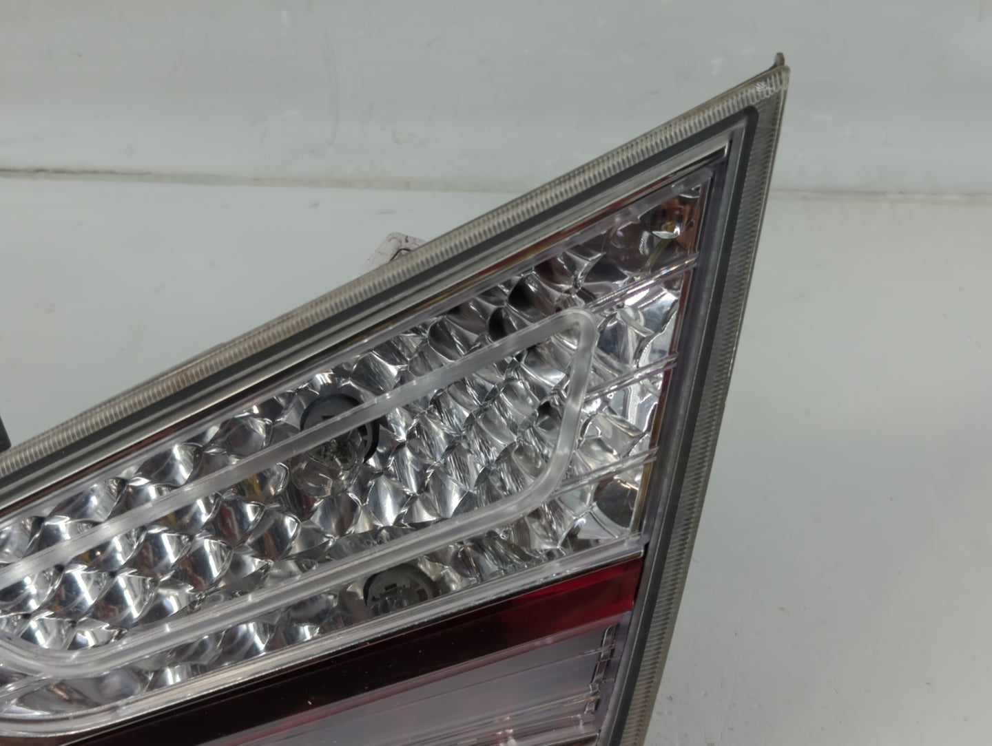 2011-2015 Hyundai Sonata Tail Light Assembly Passenger Right OEM P/N:92404-3S2 Fits Fits 2011 2012 2013 2014 2015 OEM Used A
