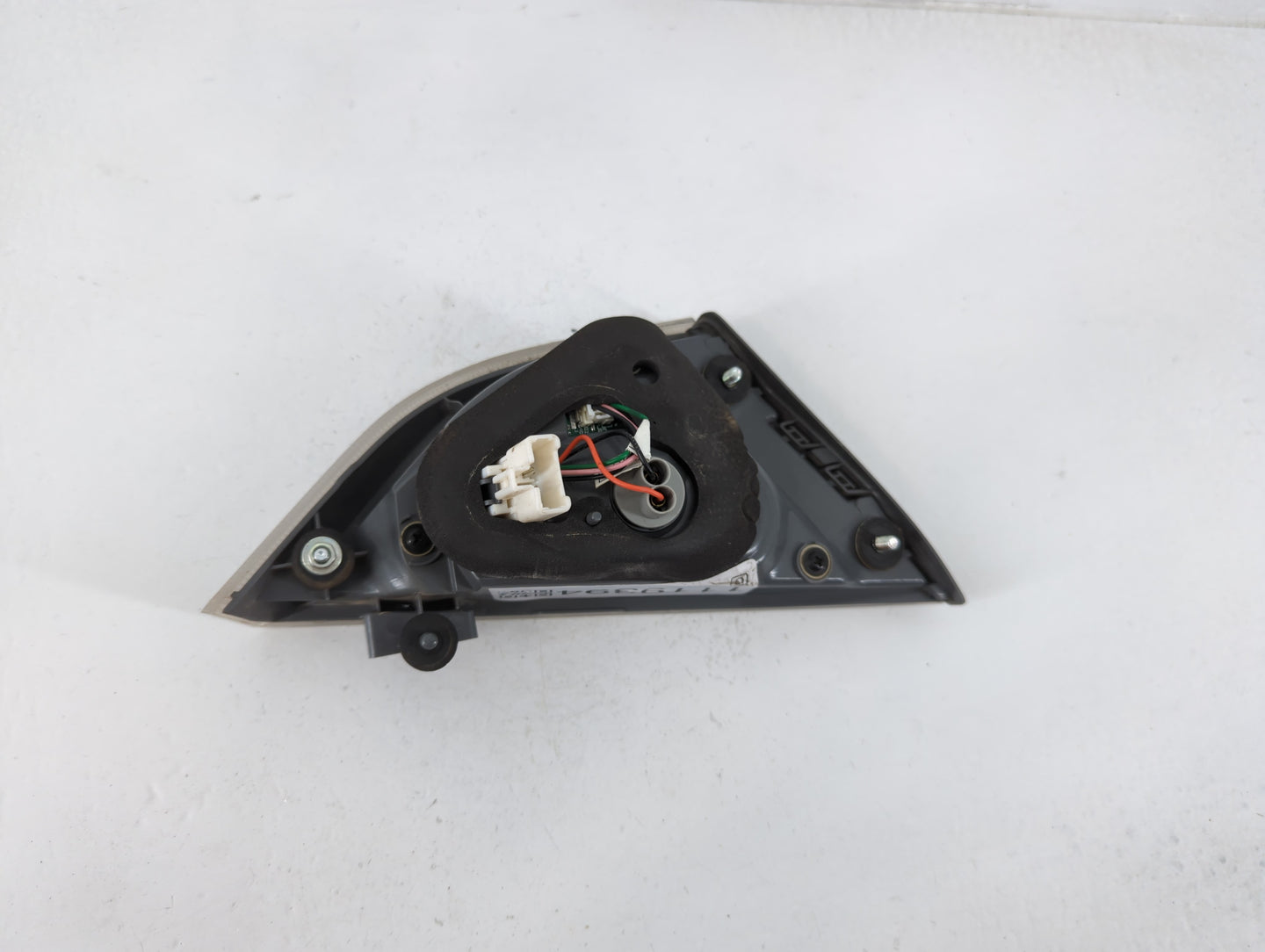 2011-2015 Hyundai Sonata Tail Light Assembly Passenger Right OEM P/N:92404-3S2 Fits Fits 2011 2012 2013 2014 2015 OEM Used A