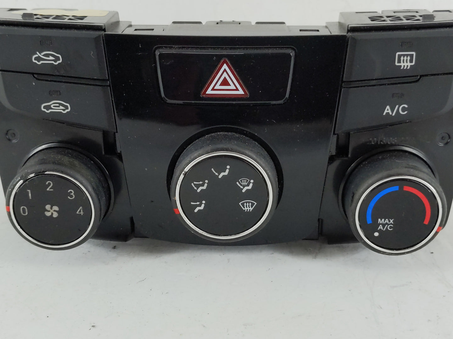 2014 Hyundai Sonata Climate Control Module Temperature AC/Heater Replacement P/N:97250-3Q030 Fits OEM Used Auto Parts - Oemu