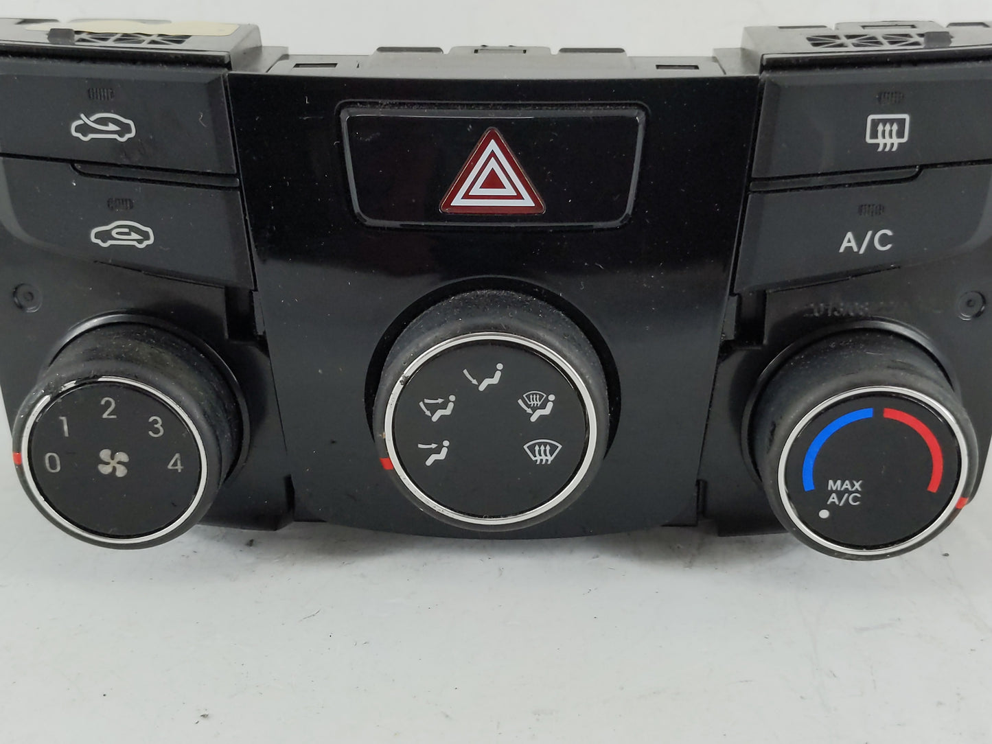 2014 Hyundai Sonata Climate Control Module Temperature AC/Heater Replacement P/N:97250-3Q030 Fits OEM Used Auto Parts - Oemu