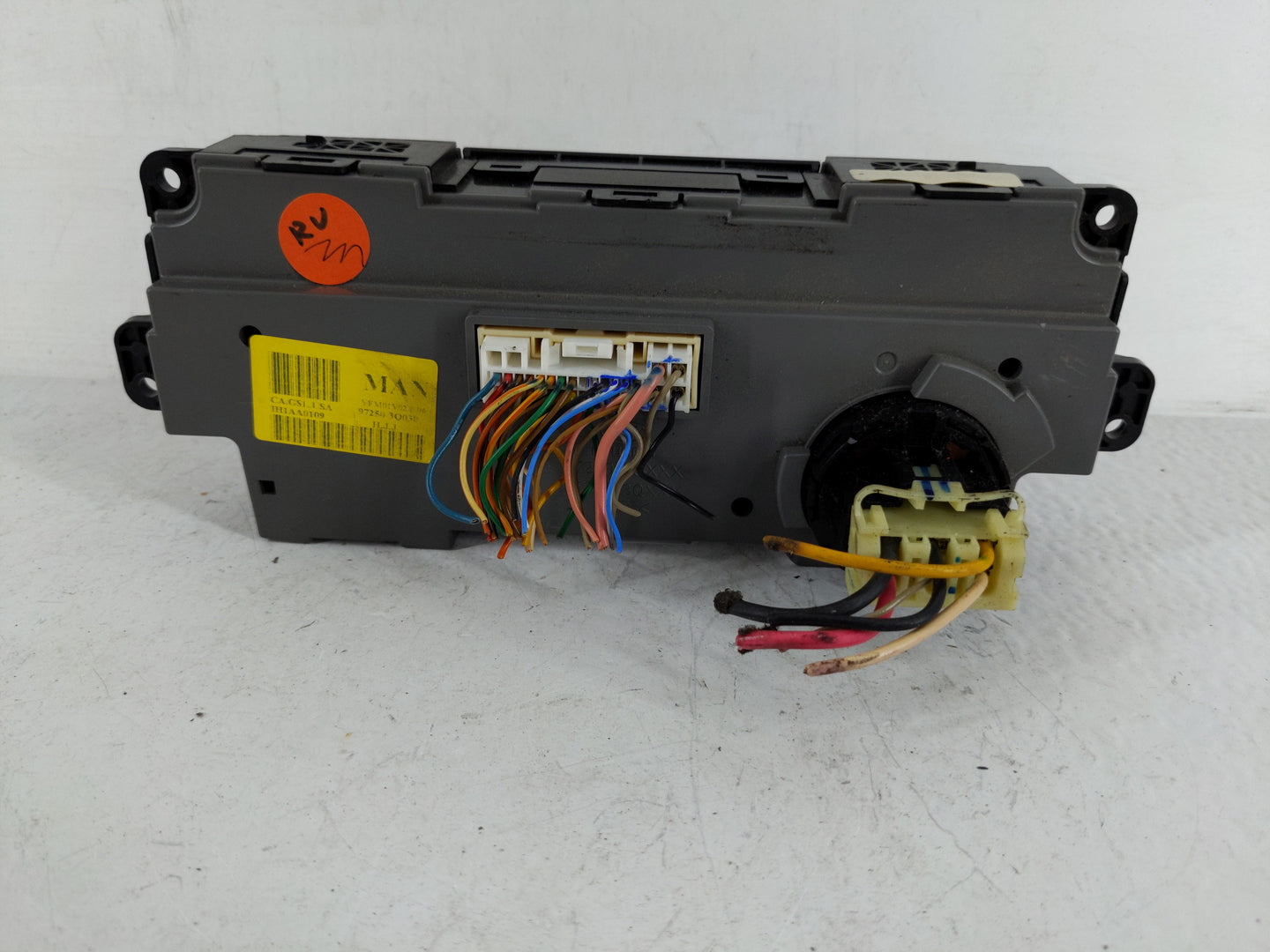 2014 Hyundai Sonata Climate Control Module Temperature AC/Heater Replacement P/N:97250-3Q030 Fits OEM Used Auto Parts - Oemu