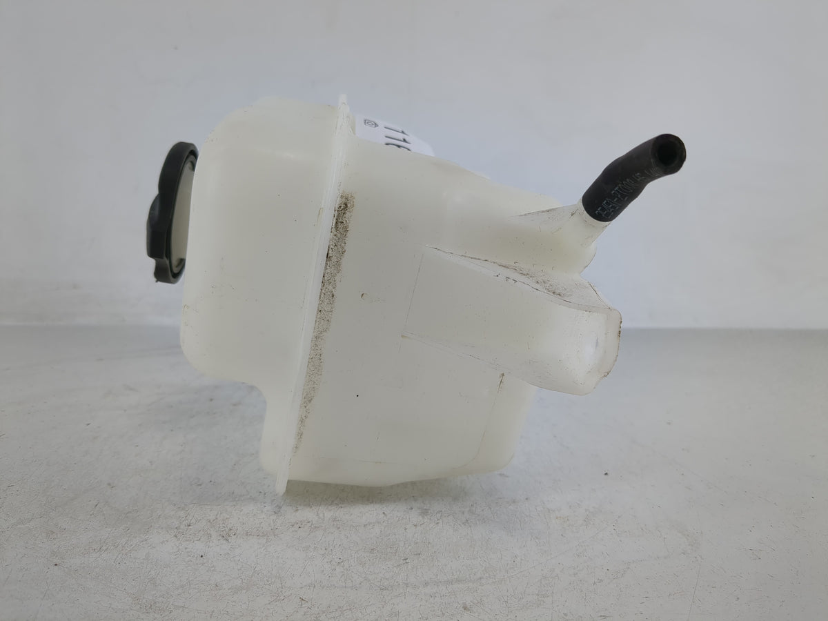 Hyundai Sonata Windshield Washer Fluid Reservoir Bottle 1168122 - Oemusedautoparts1.com