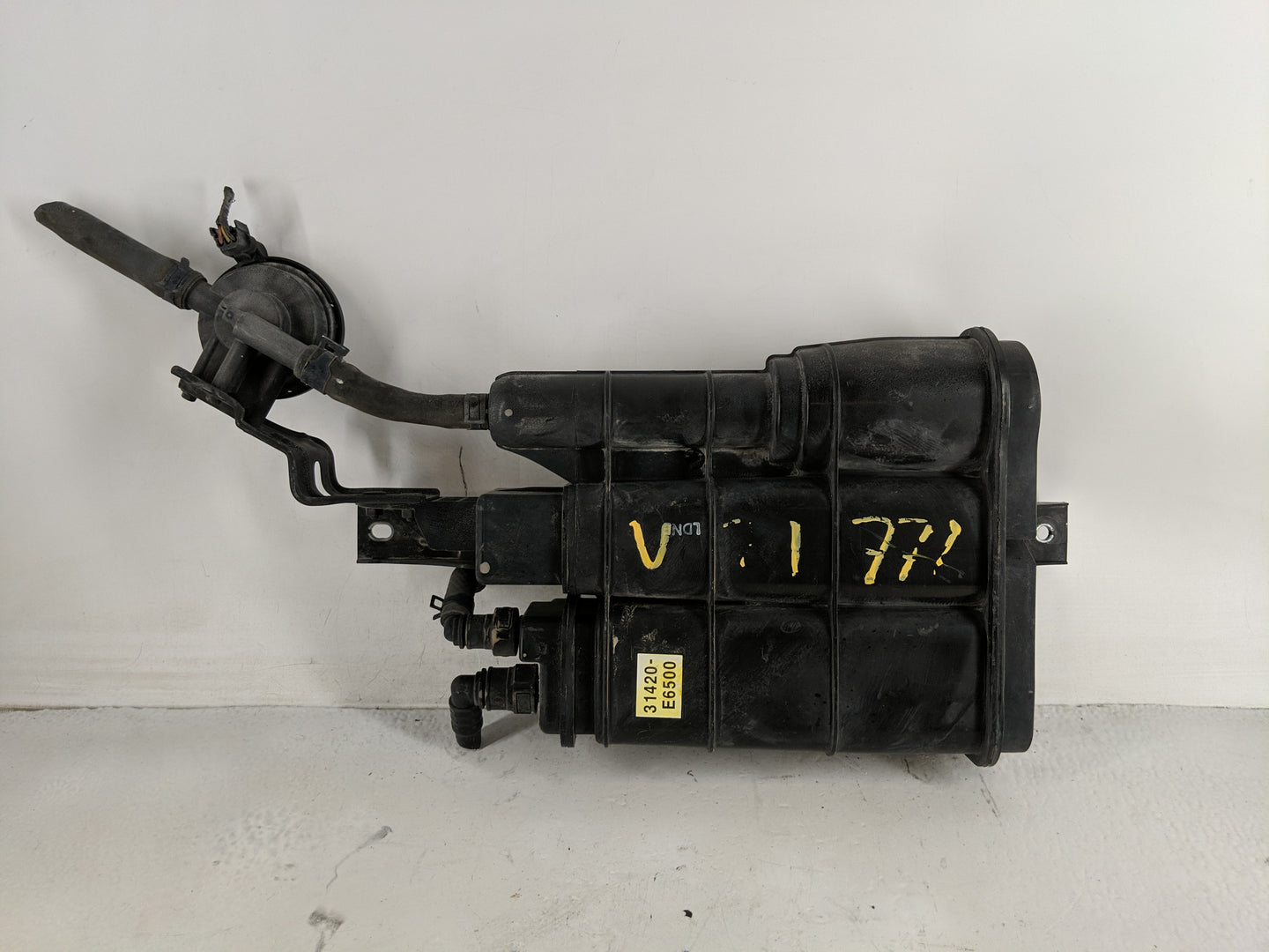 2014 Hyundai Sonata Fuel Vapor Charcoal Canister 1188088 - Oemusedautoparts1.com