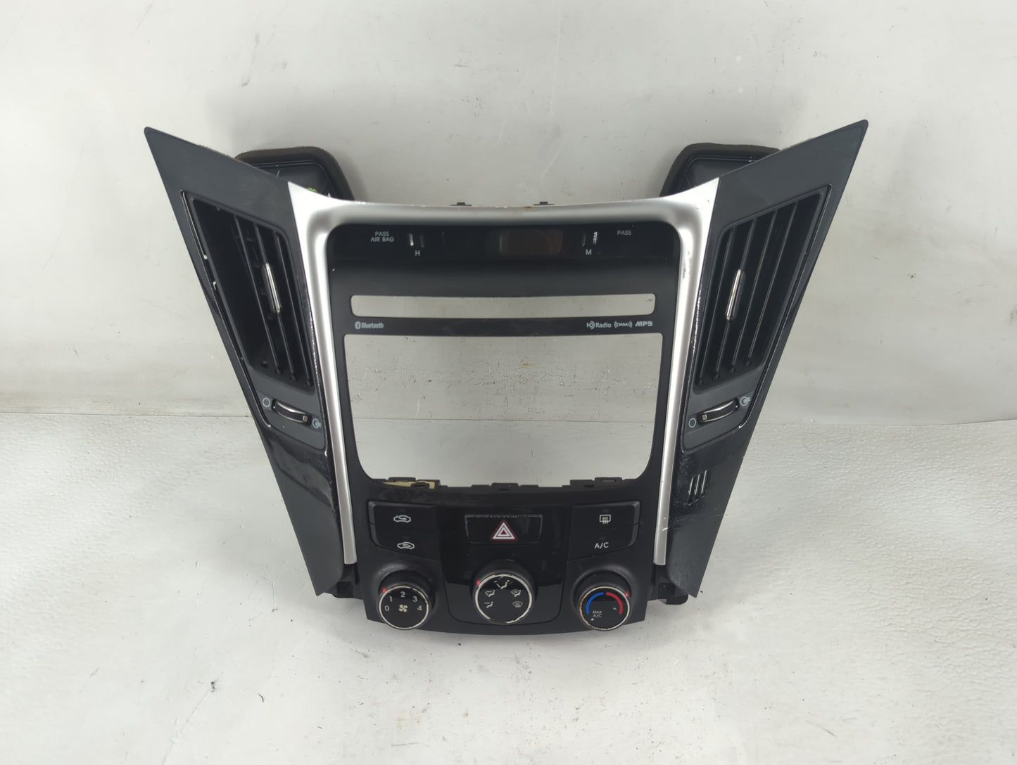 2014 Hyundai Sonata Climate Control Module Temperature AC/Heater Replacement P/N:37250-3Q030 Fits OEM Used Auto Parts - Oemu