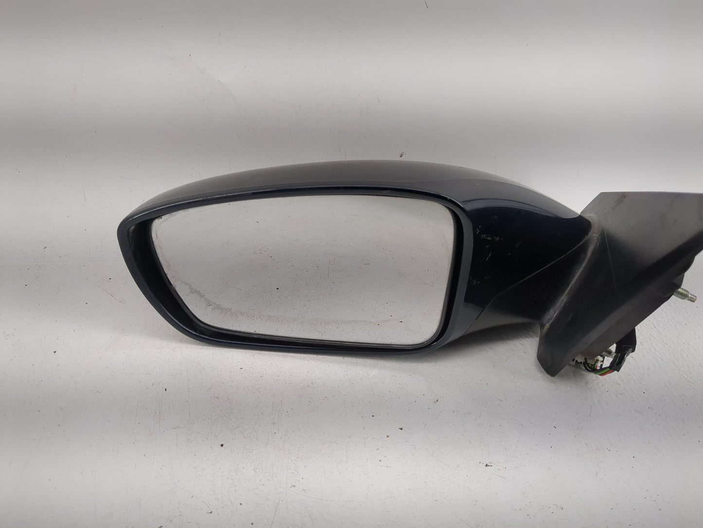 2011-2014 Hyundai Sonata Driver Side View Mirror - Left Door Mirror OEM Used - Oemusedautoparts1.com