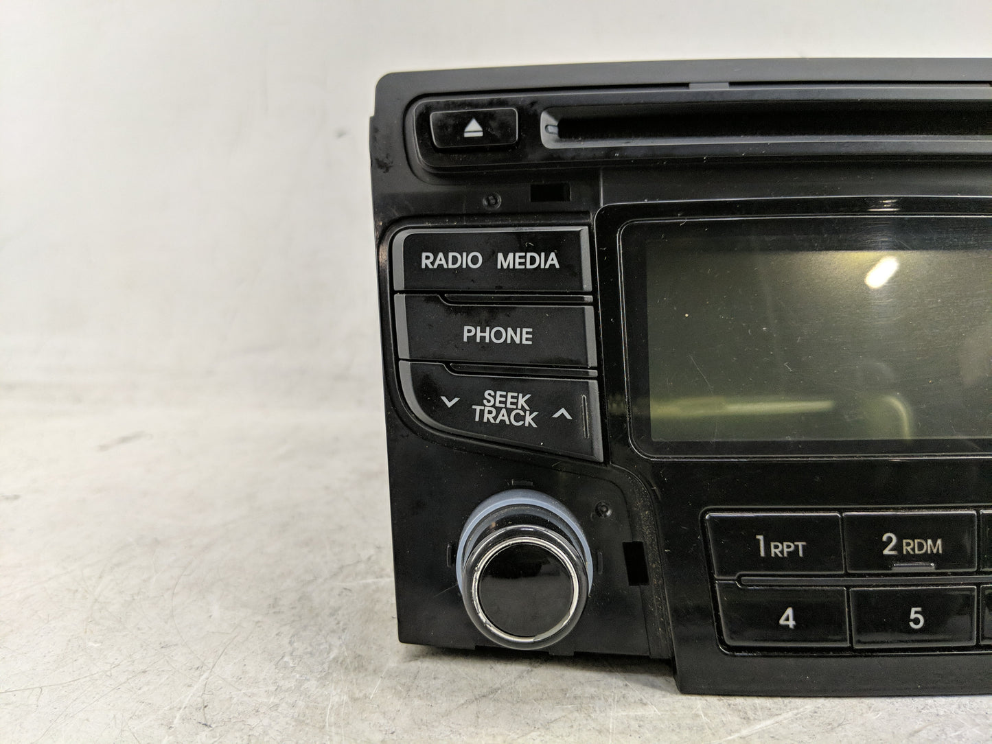 2012-2015 Hyundai Sonata Radio AM FM Cd Player Receiver Replacement P/N:96180-3Q600 Fits Fits 2012 2013 2014 2015 OEM Used A