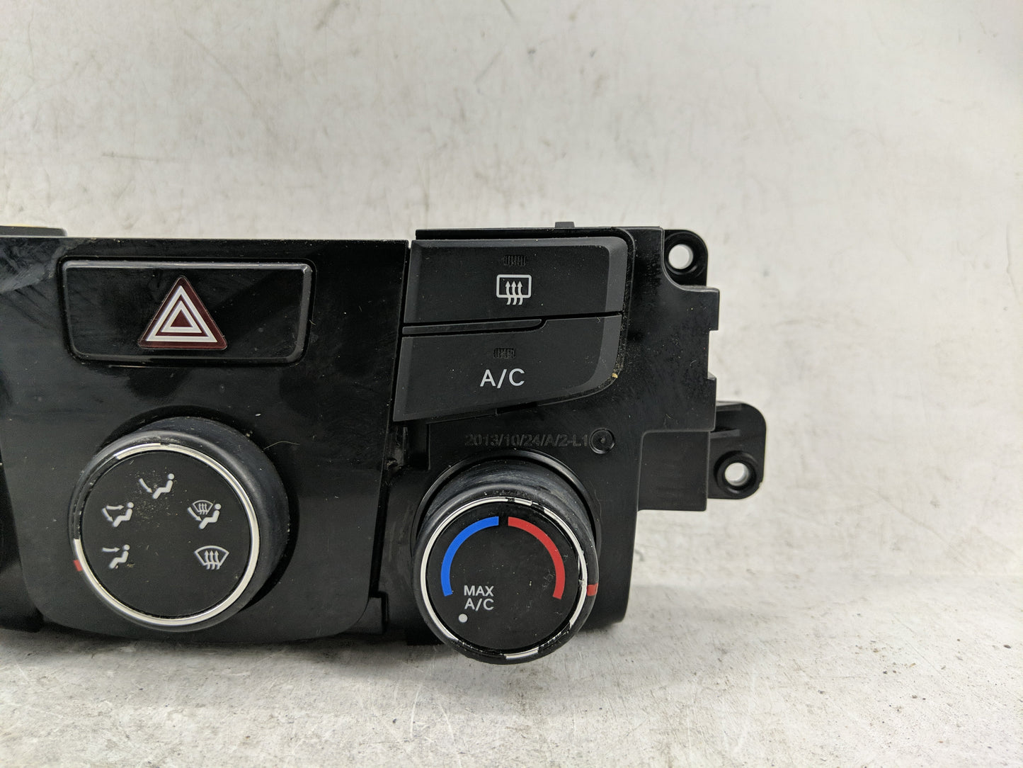 2014 Hyundai Sonata Climate Control Module Temperature AC/Heater Replacement P/N:97250-3QXXX 97250-3SXXX Fits OEM Used Auto 