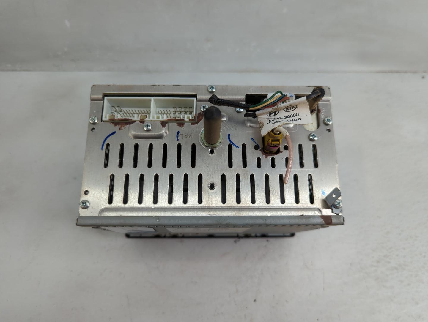 2014-2015 Hyundai Sonata Radio AM FM Cd Player Receiver Replacement P/N:96180-3Q8004X Fits Fits 2014 2015 OEM Used Auto Part