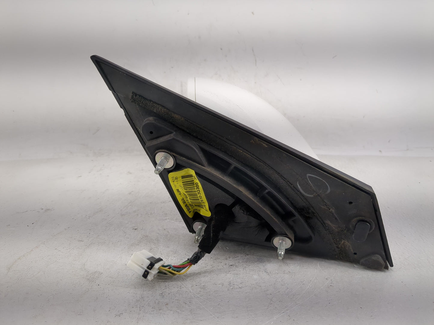 2014 Hyundai Sonata Driver Side View Mirror - Left Door Mirror OEM Used - Oemusedautoparts1.com