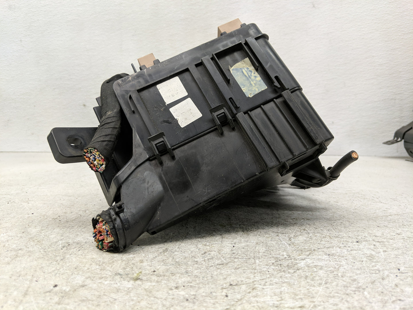 2011-2014 Hyundai Sonata Fusebox Fuse Box Panel Relay Module P/N:91950-35710 Fits Fits 2011 2012 2013 2014 OEM Used Auto Par