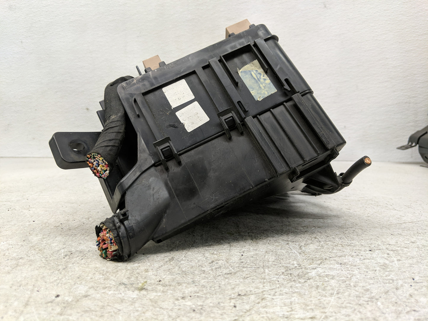 2011-2014 Hyundai Sonata Fusebox Fuse Box Panel Relay Module P/N:91950-35710 Fits Fits 2011 2012 2013 2014 OEM Used Auto Par