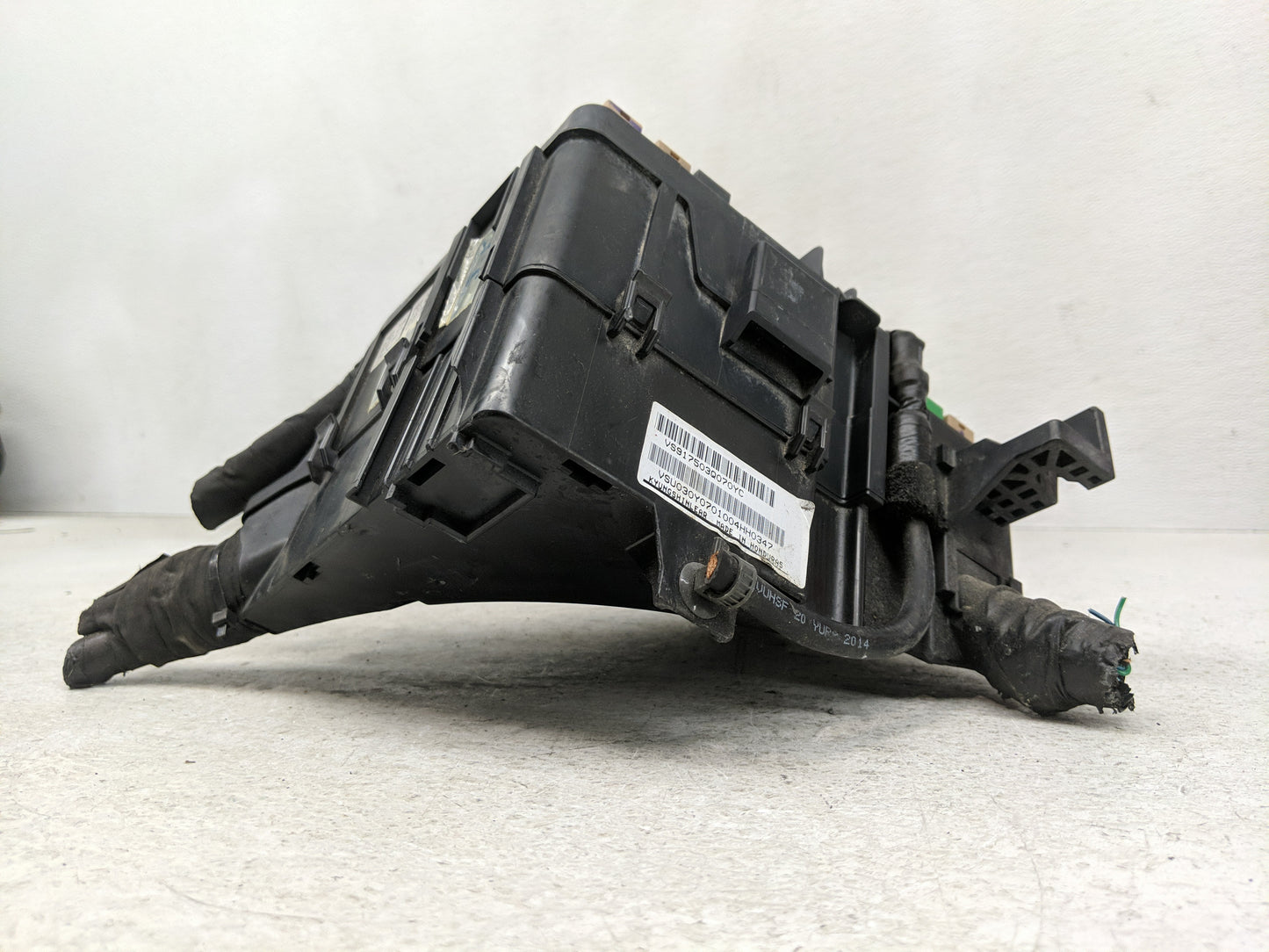 2011-2014 Hyundai Sonata Fusebox Fuse Box Panel Relay Module Fits Fits 2011 2012 2013 2014 OEM Used Auto Parts - Oemusedauto