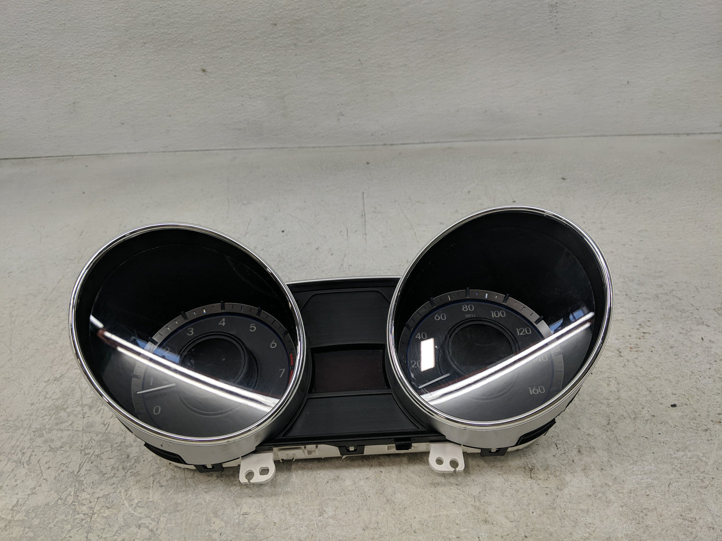 2011-2014 Hyundai Sonata Instrument Cluster Speedometer Gauges P/N:94001-3Q015 Fits Fits 2011 2012 2013 2014 OEM Used Auto P