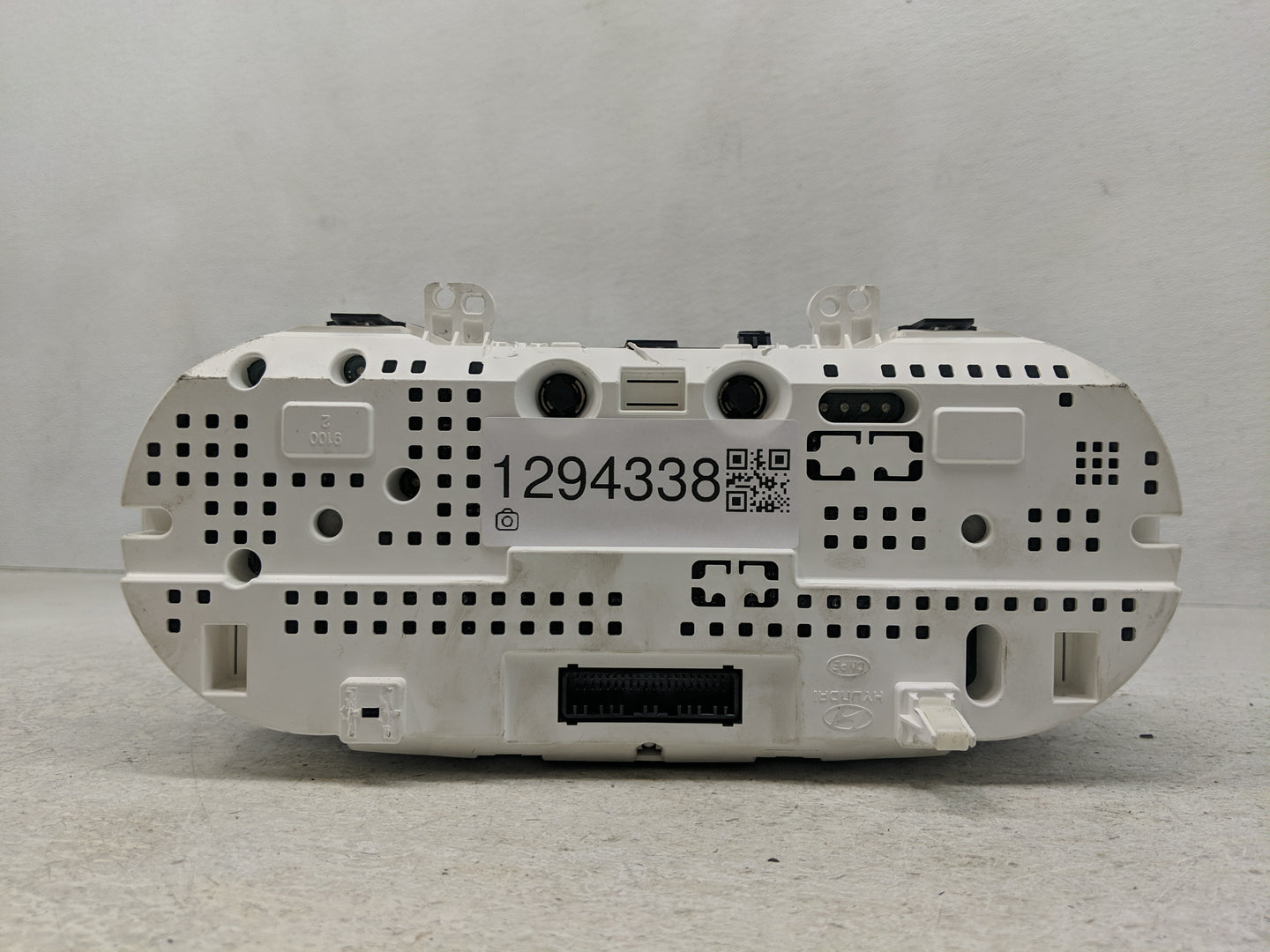 2011-2014 Hyundai Sonata Instrument Cluster Speedometer Gauges P/N:94001-3Q015 Fits Fits 2011 2012 2013 2014 OEM Used Auto P