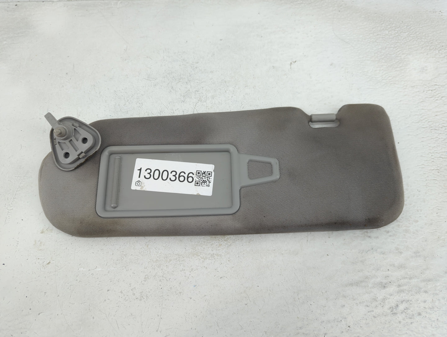 2011-2015 Hyundai Sonata Sun Visor Shade Replacement Driver Left Mirror Fits Fits 2011 2012 2013 2014 2015 OEM Used Auto Par