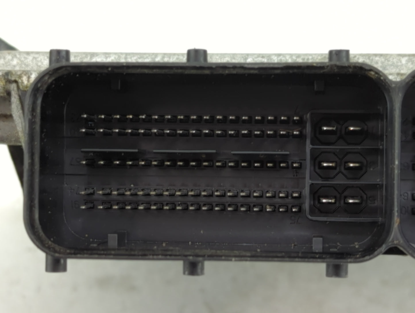 2011-2014 Hyundai Sonata PCM Engine Control Computer ECU ECM PCU OEM P/N:39111-2G679 39101-2G679 Fits Fits 2011 2012 2013 20