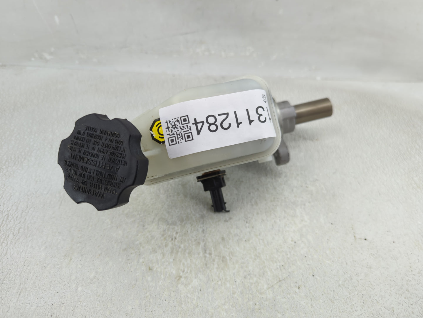 2011-2014 Hyundai Sonata Brake Master Cylinder - Oemusedautoparts1.com