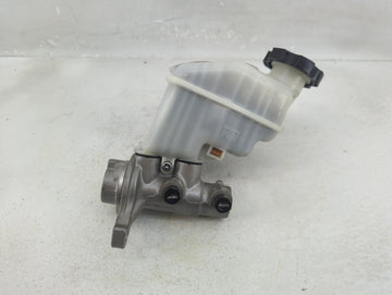 2011-2014 Hyundai Sonata Brake Master Cylinder - Oemusedautoparts1.com