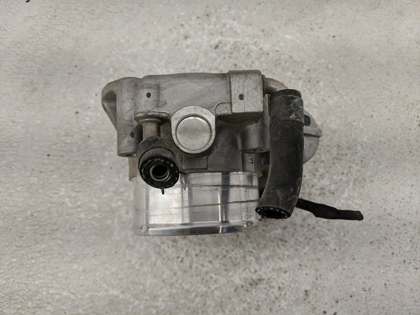 2011-2014 Hyundai Sonata Throttle Body P/N:35100-2G700 35100-26700 Fits Fits 2011 2012 2013 2014 2015 2016 OEM Used Auto Par