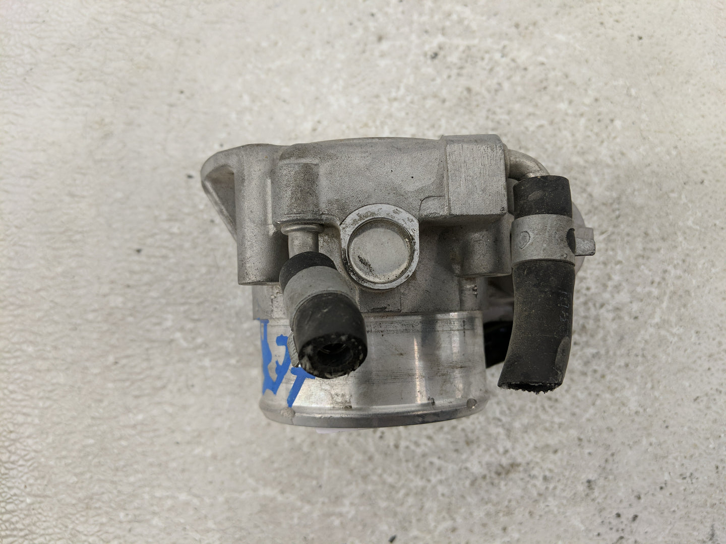 2011-2014 Hyundai Sonata Throttle Body P/N:35100-2G700 35100-26700 Fits Fits 2011 2012 2013 2014 2015 2016 OEM Used Auto Par