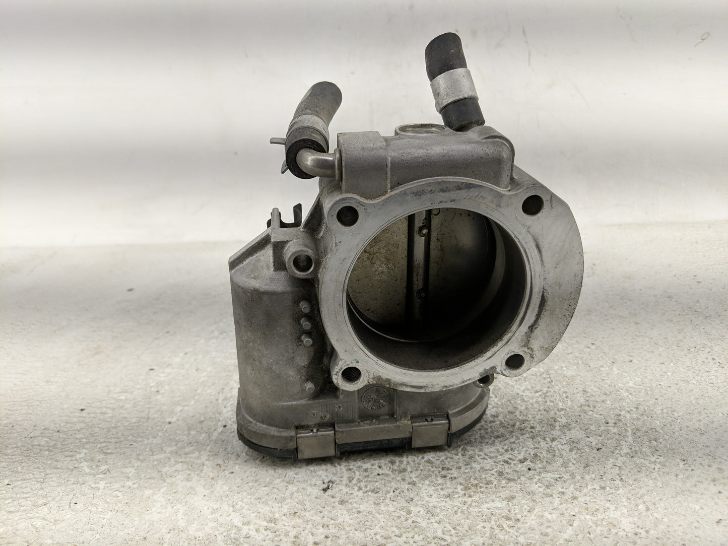 2011-2014 Hyundai Sonata Throttle Body P/N:35100-2G700 35100-26700 Fits Fits 2011 2012 2013 2014 2015 2016 OEM Used Auto Par