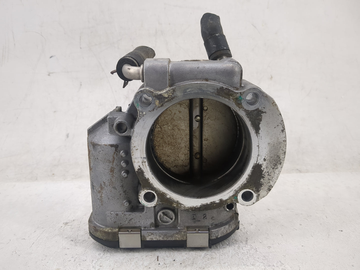 2011-2014 Hyundai Sonata Throttle Body P/N:35100-2G700 35100-26700 Fits Fits 2011 2012 2013 2014 2015 2016 OEM Used Auto Par