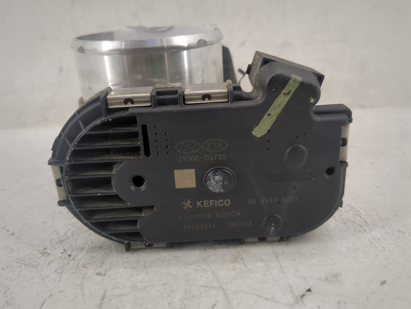 2011-2014 Hyundai Sonata Throttle Body P/N:35100-2G700 35100-26700 Fits Fits 2011 2012 2013 2014 2015 2016 OEM Used Auto Par