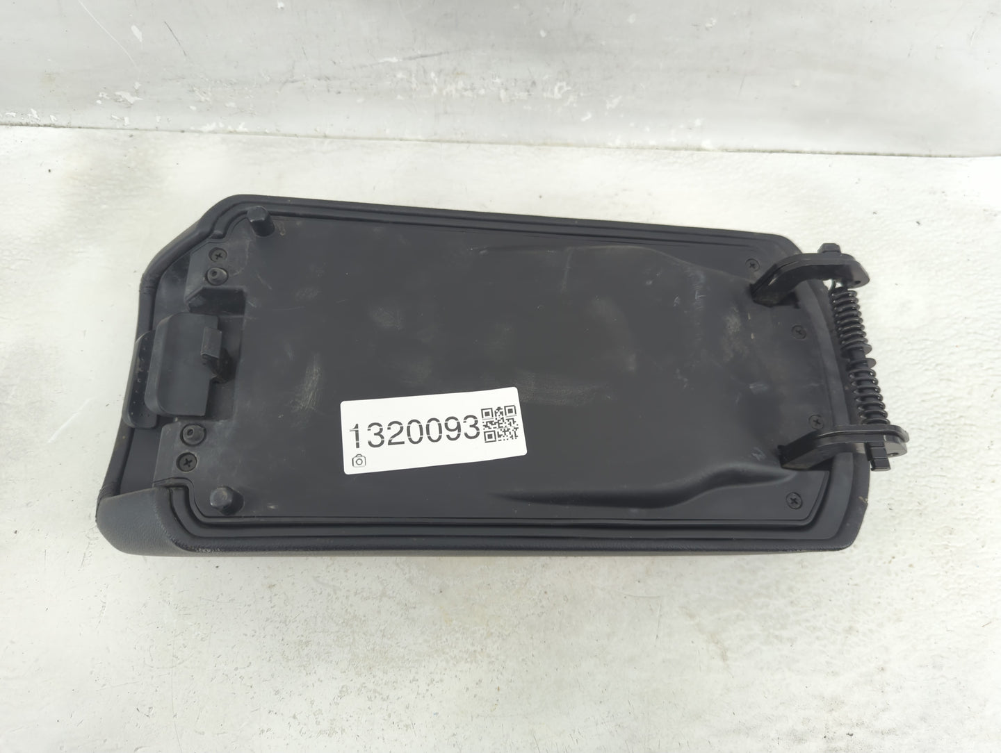 2014 Hyundai Sonata Center Console Armrest Cover Lid Fits OEM Used Auto Parts - Oemusedautoparts1.com