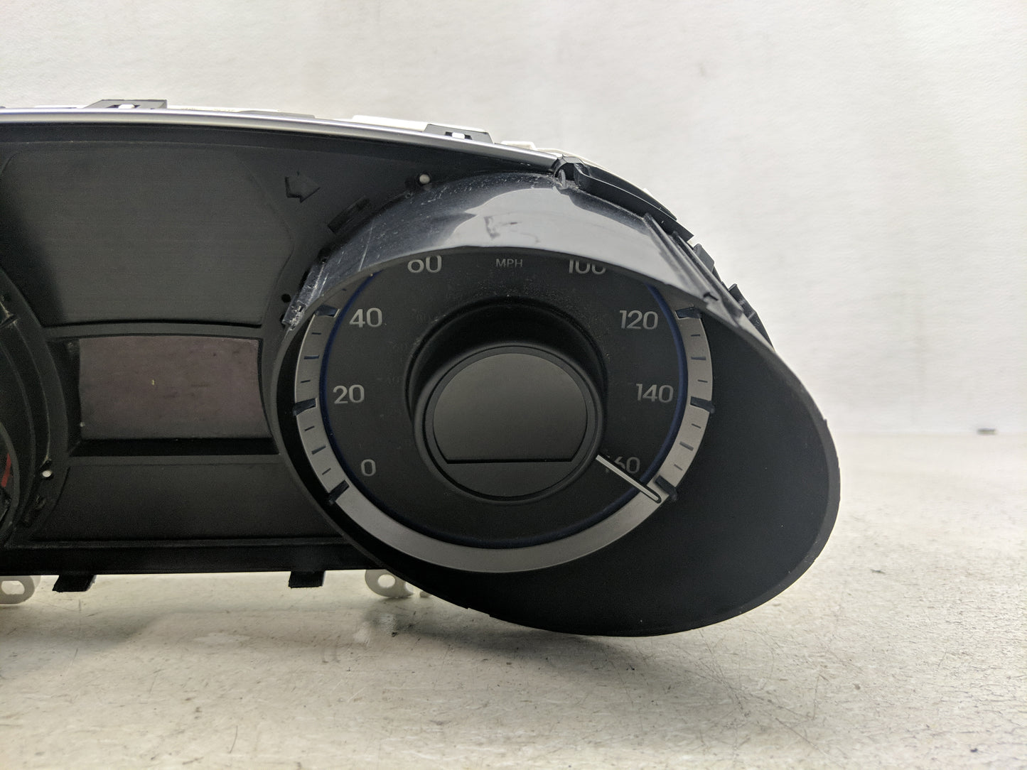 2011-2014 Hyundai Sonata Instrument Cluster Speedometer Gauges P/N:94001-3Q015 Fits Fits 2011 2012 2013 2014 OEM Used Auto P