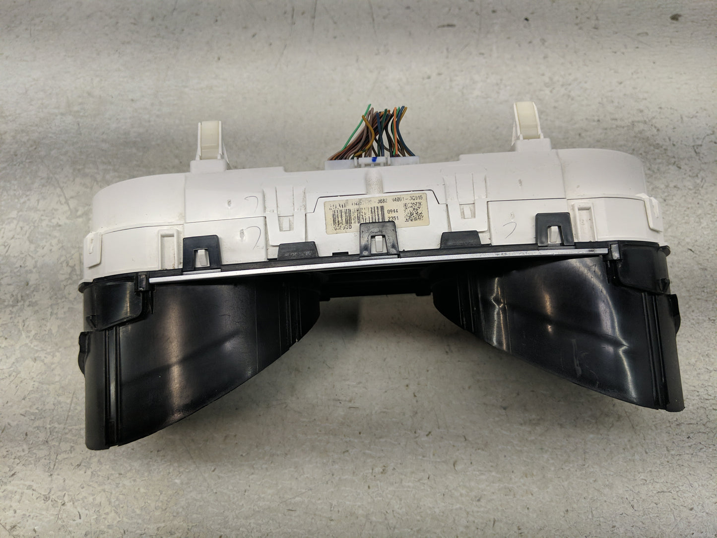 2011-2014 Hyundai Sonata Instrument Cluster Speedometer Gauges P/N:94001-3Q015 Fits Fits 2011 2012 2013 2014 OEM Used Auto P