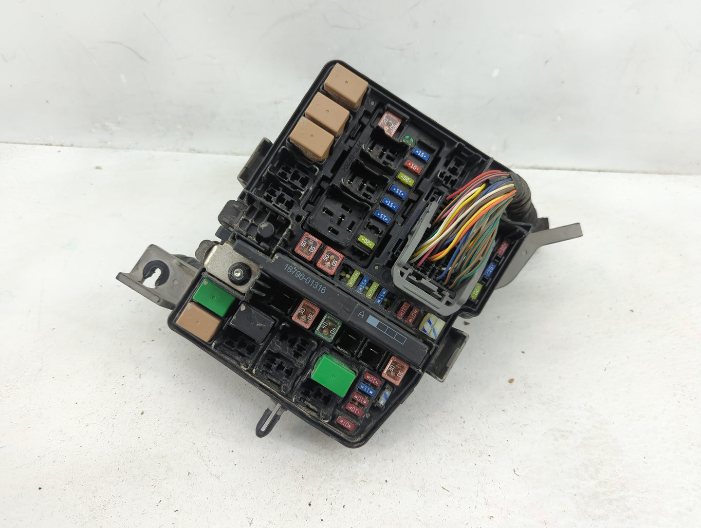 2011-2014 Hyundai Sonata Fusebox Fuse Box Panel Relay Module P/N:91950-3S712 Fits Fits 2011 2012 2013 2014 OEM Used Auto Par