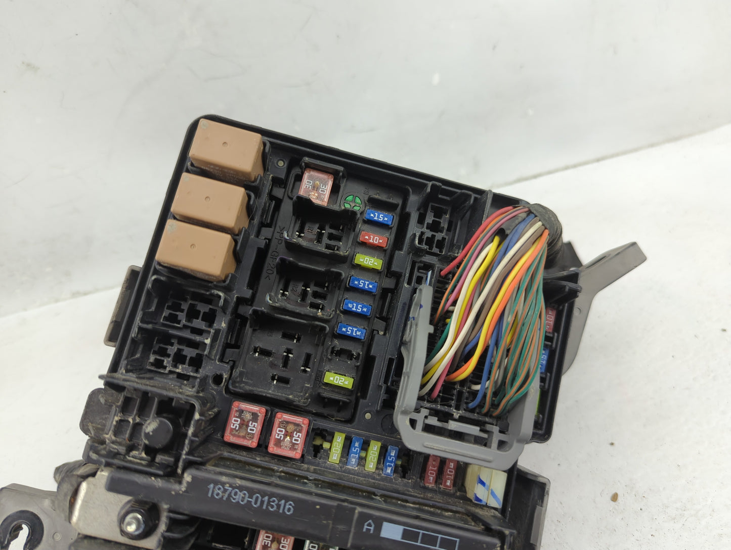 2011-2014 Hyundai Sonata Fusebox Fuse Box Panel Relay Module P/N:91950-3S712 Fits Fits 2011 2012 2013 2014 OEM Used Auto Par